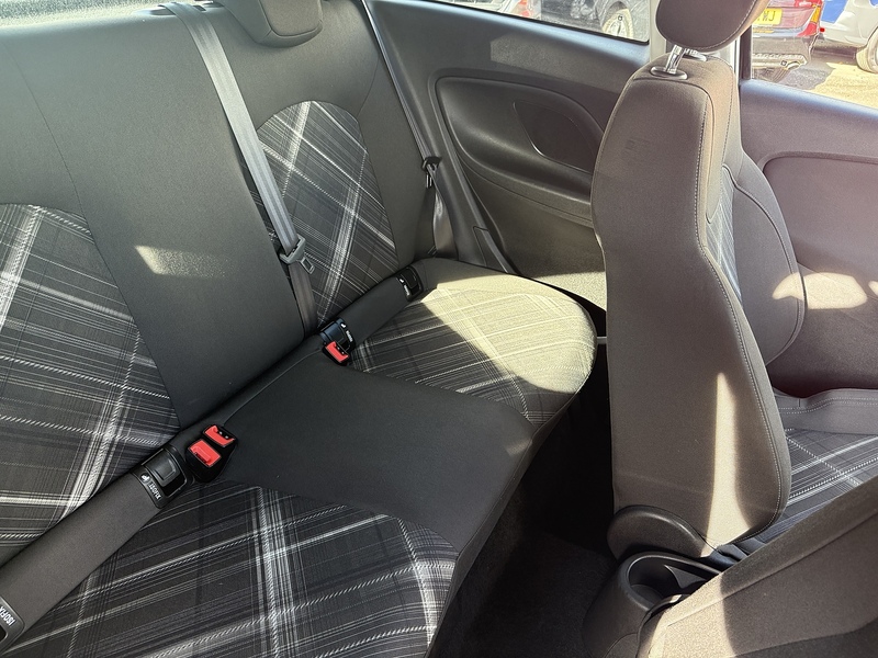 Vauxhall 1.0i Turbo ecoFLEX Limited Edition Hatchback 3dr Petrol Manual Euro 6 (s/s) (115 ps)