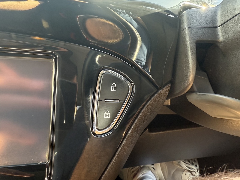 Vauxhall 1.0i Turbo ecoFLEX Limited Edition Hatchback 3dr Petrol Manual Euro 6 (s/s) (115 ps)