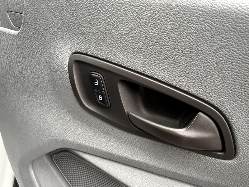 Ford 2.0 350 EcoBlue Panel Van 5dr Diesel Manual RWD L2 H3 Euro 6 (170 ps)