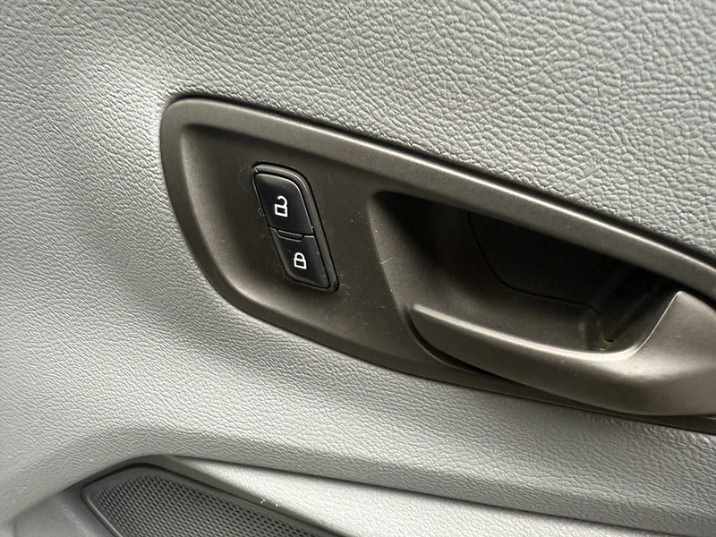 Ford 2.0 350 EcoBlue Panel Van 5dr Diesel Manual RWD L2 H3 Euro 6 (170 ps)