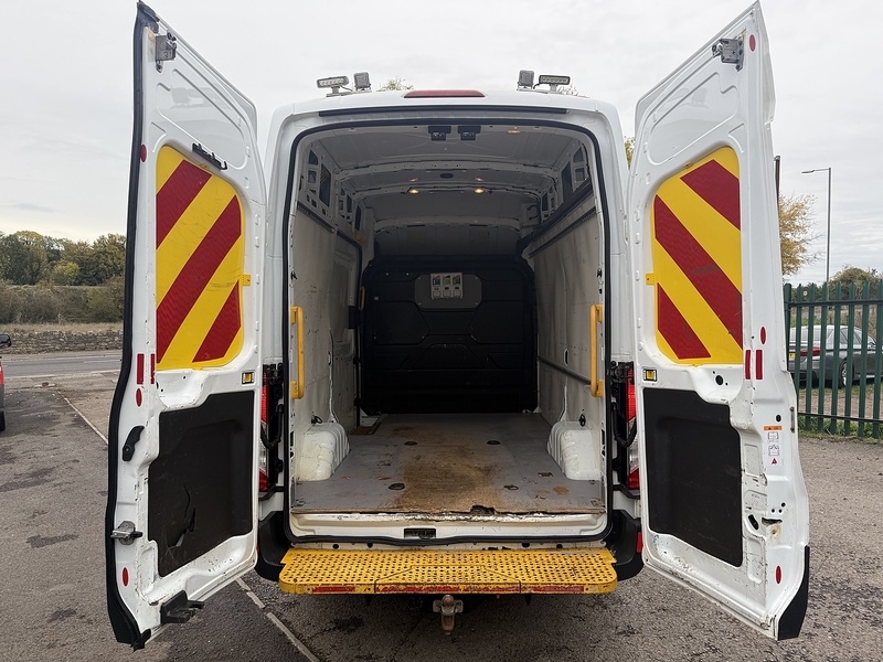 Ford 2.0 350 EcoBlue Panel Van 5dr Diesel Manual RWD L2 H3 Euro 6 (170 ps)