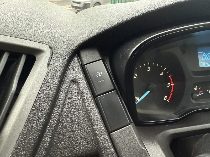 Ford 2.0 350 EcoBlue Panel Van 5dr Diesel Manual RWD L2 H3 Euro 6 (170 ps)