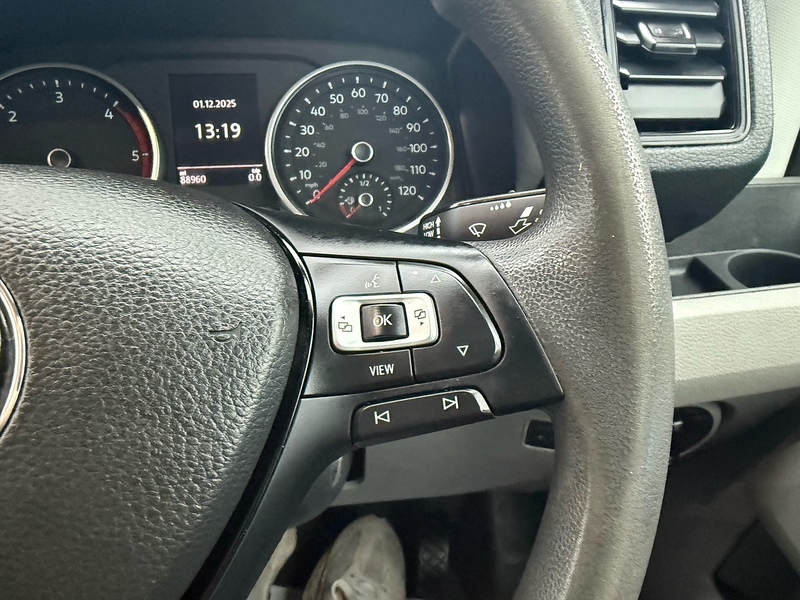 Volkswagen 2.0 TDI CR35 Trendline Panel Van 5dr Diesel Manual RWD MWB Euro 6 (s/s) (177 ps)