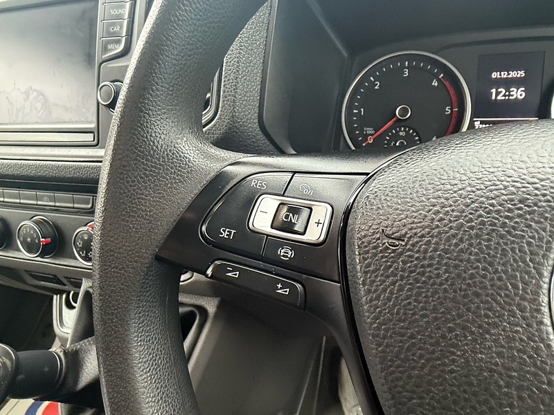 Volkswagen 2.0 TDI CR35 Trendline Panel Van 5dr Diesel Manual RWD MWB Euro 6 (s/s) (177 ps)