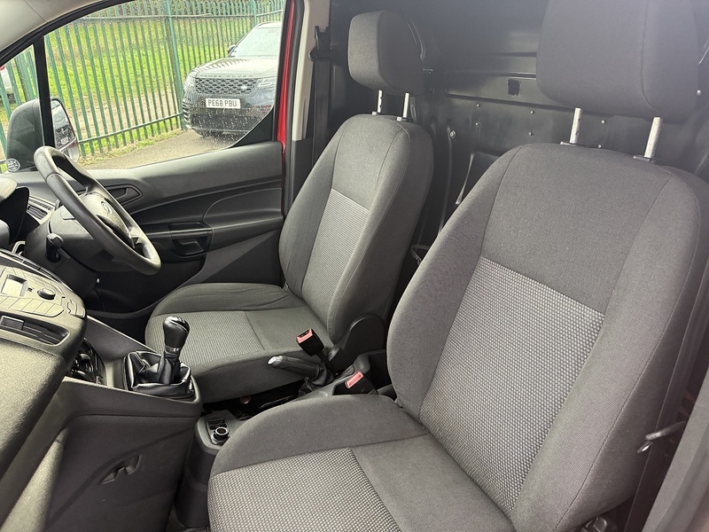 Ford 1.5 TDCi 220 Panel Van 5dr Diesel Manual L1 H1 (124 g/km, 99 bhp)