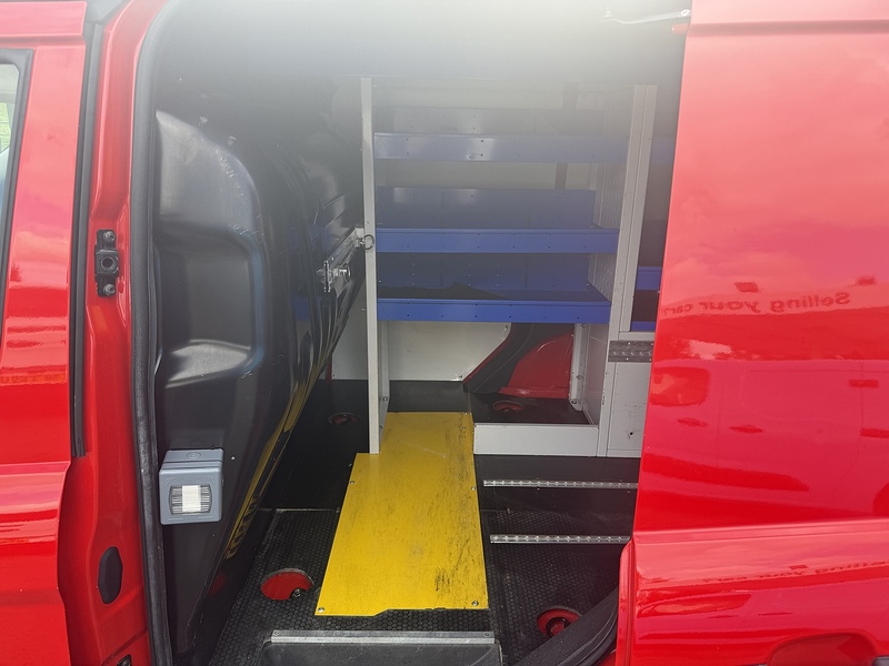 Ford 1.5 TDCi 220 Panel Van 5dr Diesel Manual L1 H1 (124 g/km, 99 bhp)