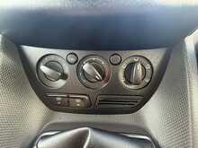 Ford Transit Connect TDCi 220 