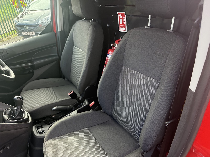 Ford 1.5 TDCi 220 Panel Van 5dr Diesel Manual L1 H1 (124 g/km, 99 bhp)