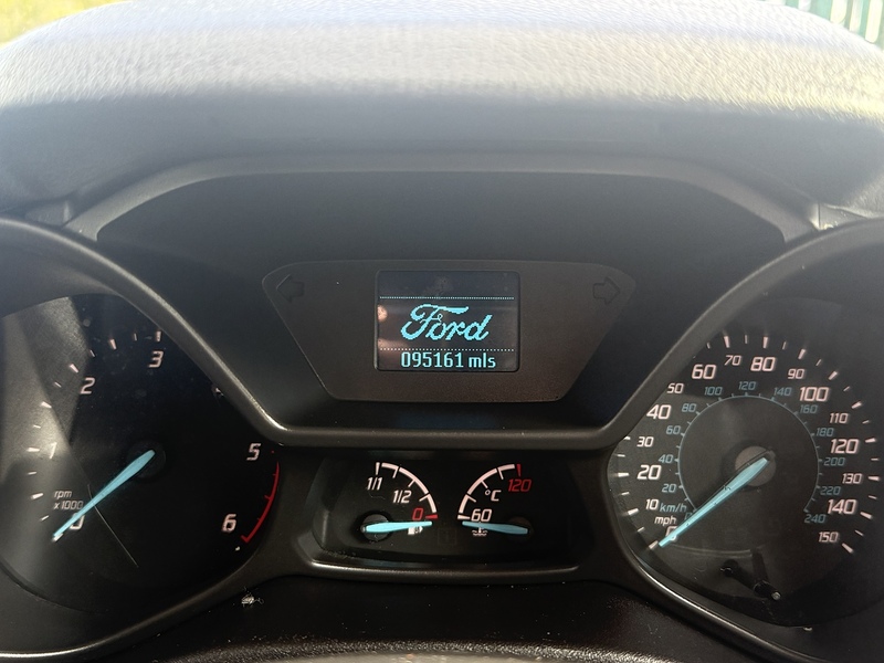 Ford 1.5 TDCi 220 Panel Van 5dr Diesel Manual L1 H1 (124 g/km, 99 bhp)