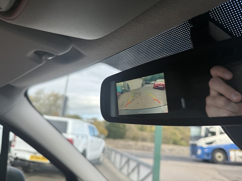 Ford 1.5 TDCi 220 Panel Van 5dr Diesel Manual L1 H1 (124 g/km, 99 bhp)