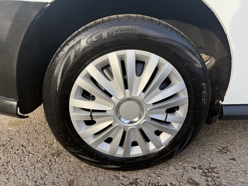 Ford 1.5 240 EcoBlue Panel Van 5dr Diesel Manual L2 Euro 6 (s/s) (100 ps)