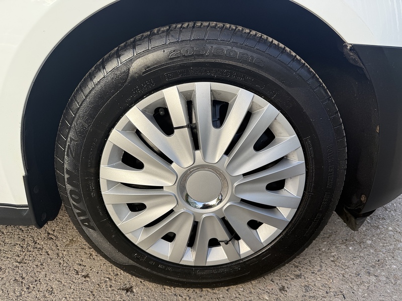 Ford 1.5 240 EcoBlue Panel Van 5dr Diesel Manual L2 Euro 6 (s/s) (100 ps)