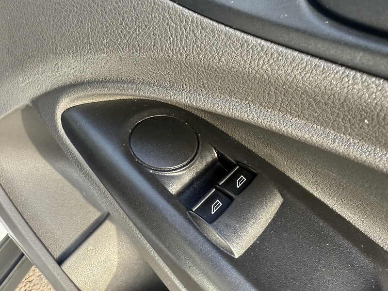 Ford 1.5 240 EcoBlue Panel Van 5dr Diesel Manual L2 Euro 6 (s/s) (100 ps)