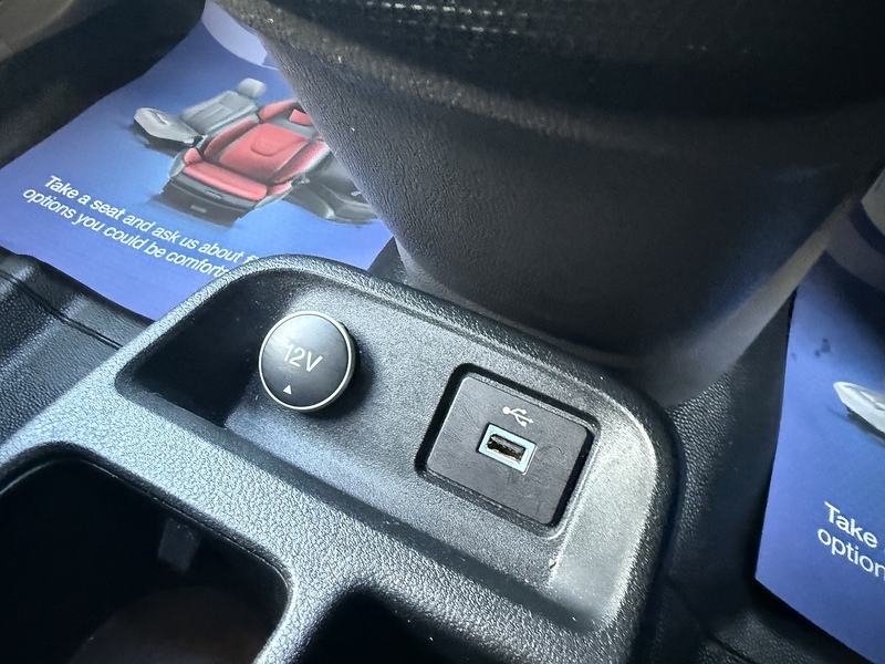 Ford 1.5 240 EcoBlue Panel Van 5dr Diesel Manual L2 Euro 6 (s/s) (100 ps)