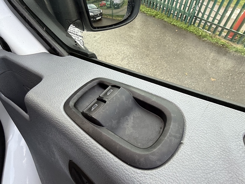 Ford 2.0 350 EcoBlue Panel Van 5dr Diesel Manual RWD L2 H3 Euro 6 (170 ps)