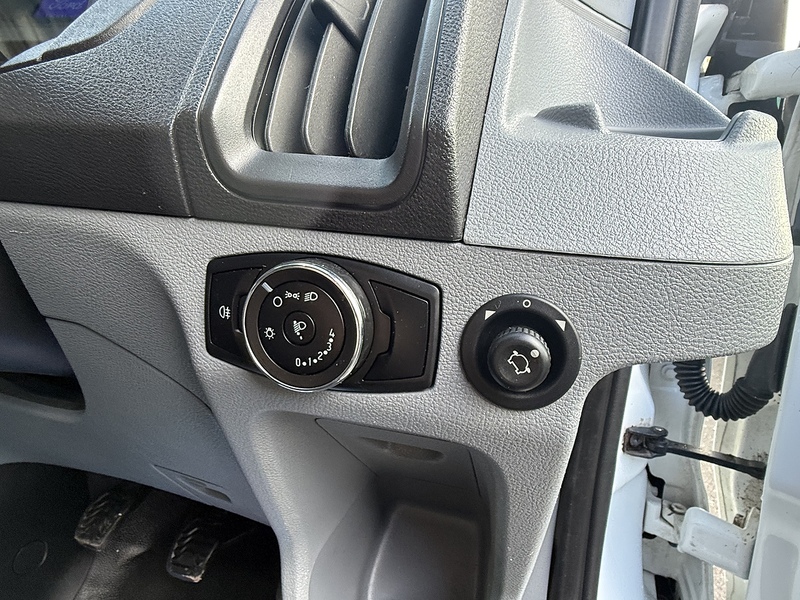 Ford 2.0 350 EcoBlue Panel Van 5dr Diesel Manual RWD L2 H3 Euro 6 (170 ps)