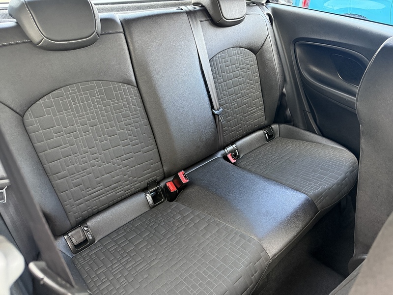 Vauxhall i ecoTEC SE Hatchback 1.4 Manual Petrol