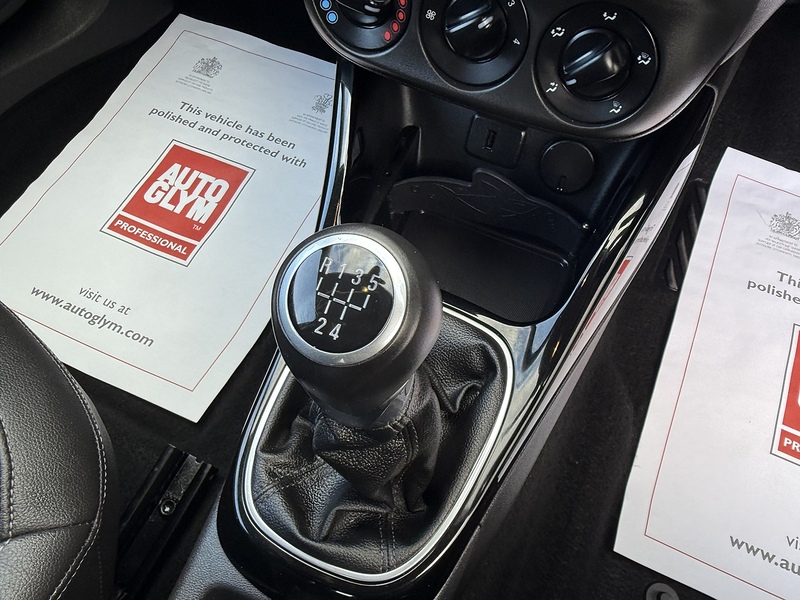 Vauxhall i ecoTEC SE Hatchback 1.4 Manual Petrol