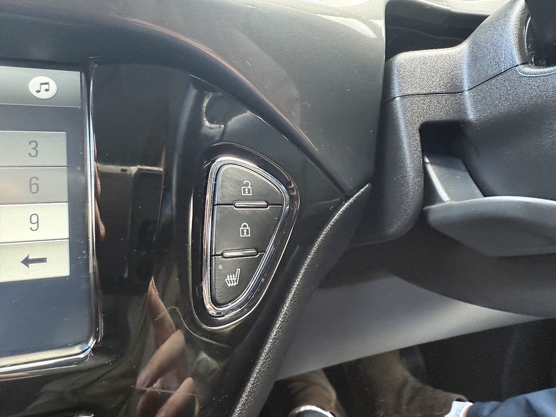 Vauxhall i ecoTEC SE Hatchback 1.4 Manual Petrol