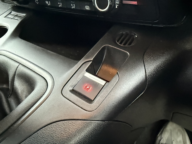 Vauxhall 1.5 Turbo D 2300 Pro Panel Van 6dr Diesel Manual L2 H1 Euro 6 (s/s) (100 ps)