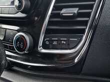 Ford Transit Custom 310 EcoBlue Sport 