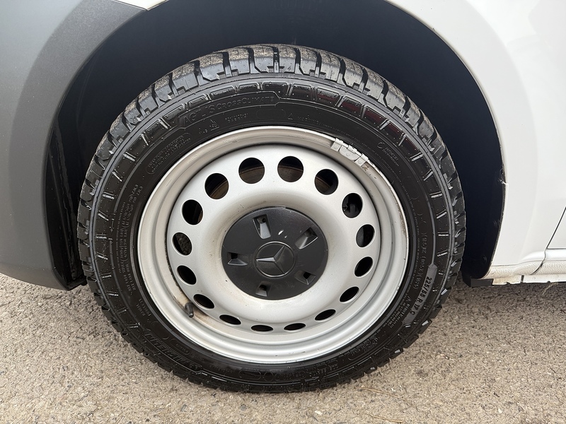 Mercedes-Benz 2.0 114 CDI Progressive Panel Van 5dr Diesel G-Tronic RWD L3 Euro 6 (s/s) (XLWB) (136 ps)