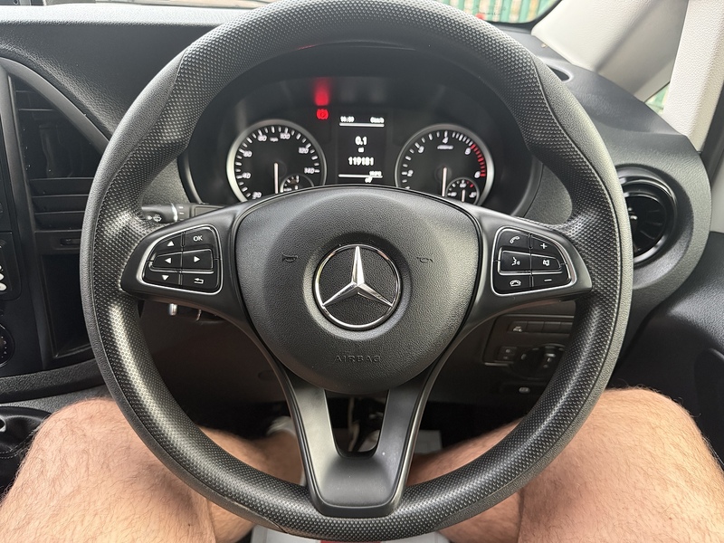 Mercedes-Benz 2.0 114 CDI Progressive Panel Van 5dr Diesel G-Tronic RWD L3 Euro 6 (s/s) (XLWB) (136 ps)