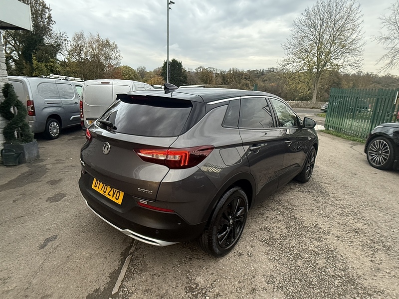 Vauxhall 1.2 Turbo SRi Nav SUV 5dr Petrol Manual Euro 6 (s/s) (130 ps)