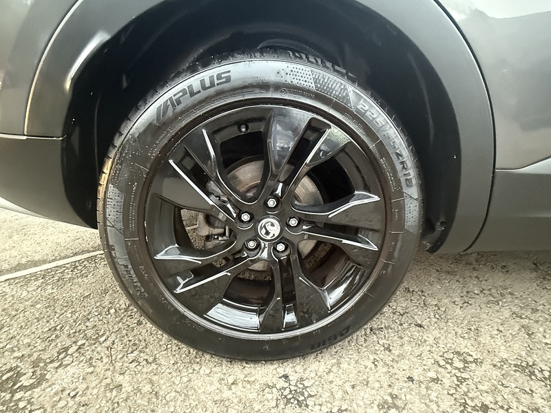 Vauxhall 1.2 Turbo SRi Nav SUV 5dr Petrol Manual Euro 6 (s/s) (130 ps)