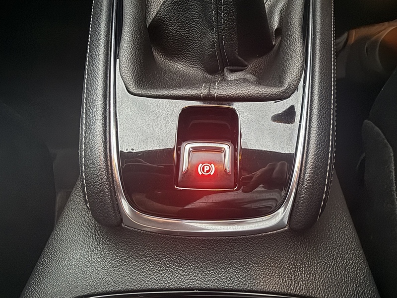 Vauxhall 1.2 Turbo SRi Nav SUV 5dr Petrol Manual Euro 6 (s/s) (130 ps)