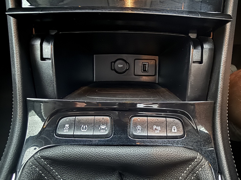 Vauxhall 1.2 Turbo SRi Nav SUV 5dr Petrol Manual Euro 6 (s/s) (130 ps)