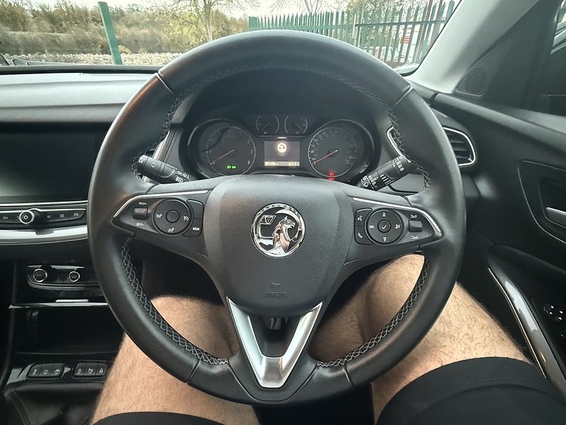 Vauxhall 1.2 Turbo SRi Nav SUV 5dr Petrol Manual Euro 6 (s/s) (130 ps)