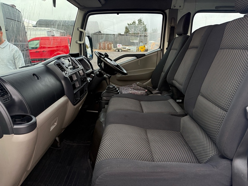 Nissan 3.0 dCi 35.13 Dropside Double Cab 4dr Diesel Manual L3 Euro 6 (130 ps)