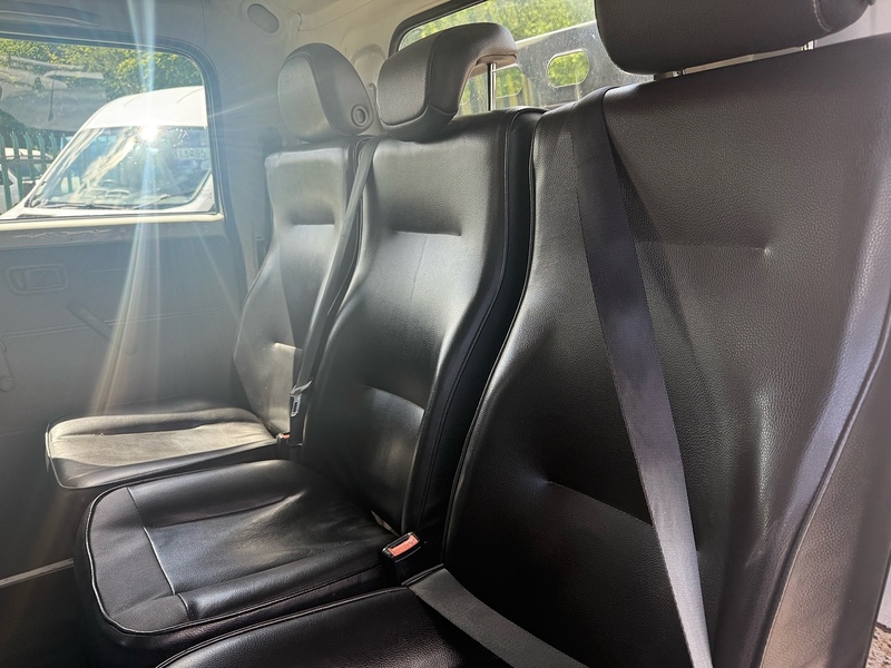 Nissan 3.0 dCi 35.13 Dropside Double Cab 4dr Diesel Manual L3 Euro 6 (130 ps)