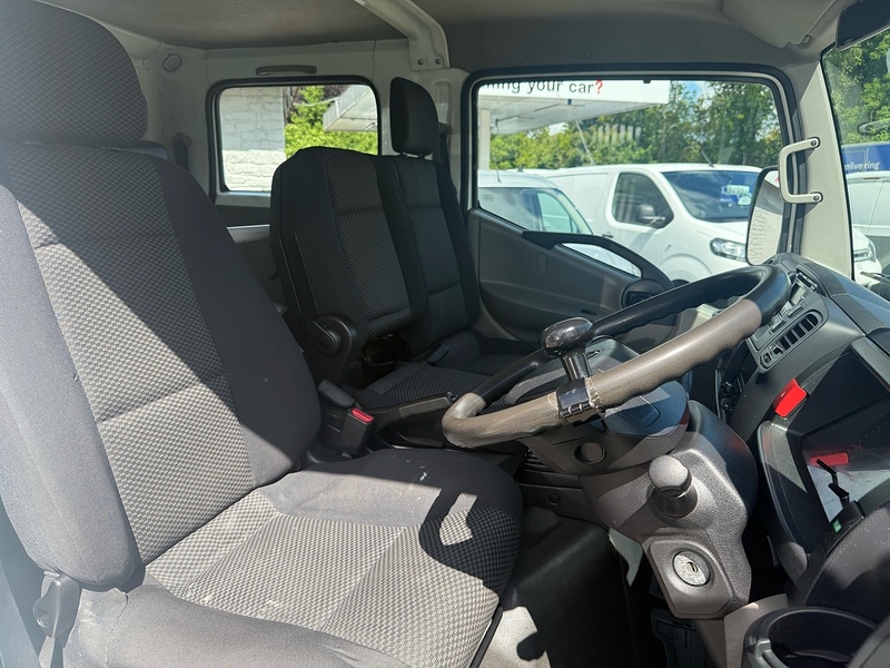 Nissan 3.0 dCi 35.13 Dropside Double Cab 4dr Diesel Manual L3 Euro 6 (130 ps)