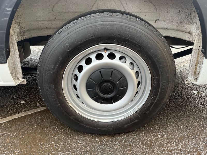 Volkswagen 2.0 TDI CR35 Startline Panel Van 5dr Diesel Manual FWD MWB High Roof Euro 6 (s/s) (102 ps)