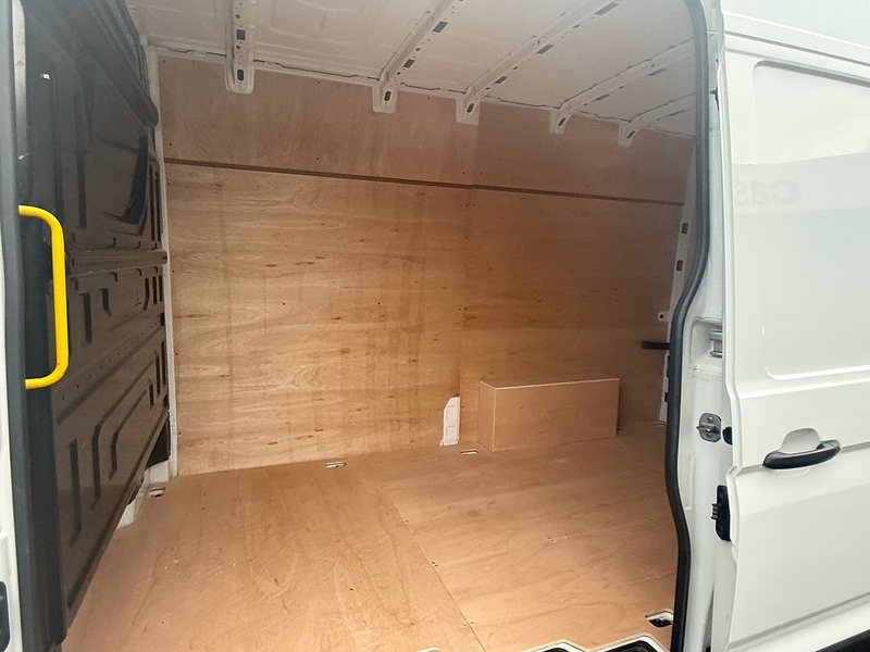 Volkswagen 2.0 TDI CR35 Startline Panel Van 5dr Diesel Manual FWD MWB High Roof Euro 6 (s/s) (102 ps)