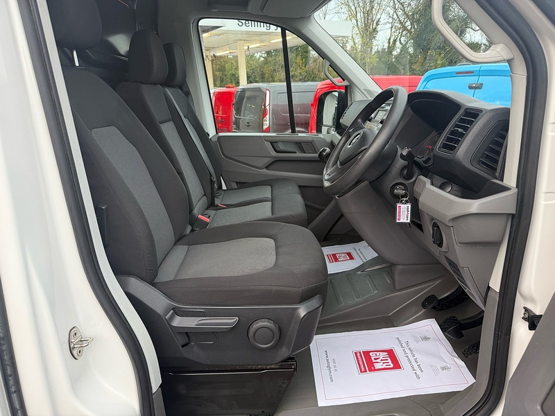 Volkswagen 2.0 TDI CR35 Startline Panel Van 5dr Diesel Manual FWD MWB High Roof Euro 6 (s/s) (102 ps)