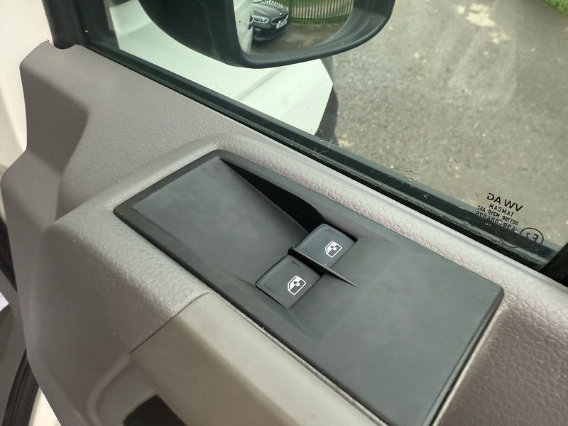 Volkswagen 2.0 TDI CR35 Startline Panel Van 5dr Diesel Manual FWD MWB High Roof Euro 6 (s/s) (102 ps)