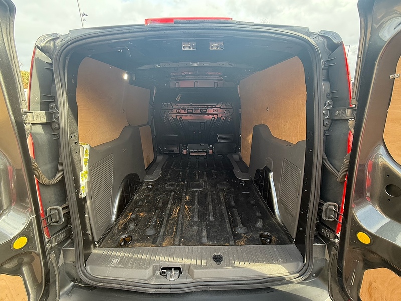 Ford 1.5 250 EcoBlue Limited Panel Van 5dr Diesel Manual L2 Euro 6 (s/s) (120 ps)