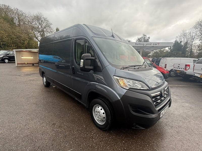 2.2 CDTi 3500 BiTurbo Dynamic Panel Van 5dr Diesel Manual FWD L3 H2 Euro 6 (s/s) (140 ps)