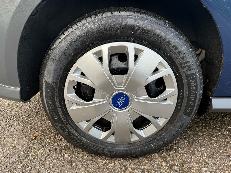 Ford TDCi 220 Panel Van 1.5 Manual Diesel