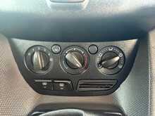 Ford Transit Connect TDCi 220 