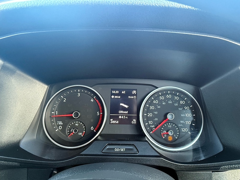 Volkswagen 2.0 TDI CR35 BlueMotion Tech Startline Panel Van 5dr Diesel Manual FWD MWB High Roof Euro 6 (s/s) (140 ps)