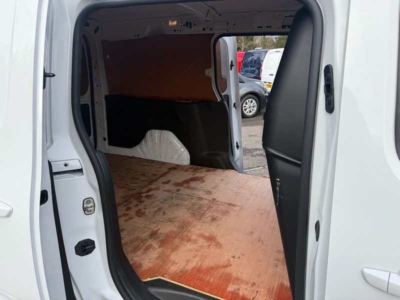 Vauxhall 1.5 Turbo D 2300 Pro Panel Van 6dr Diesel Manual L2 H1 Euro 6 (s/s) (100 ps)