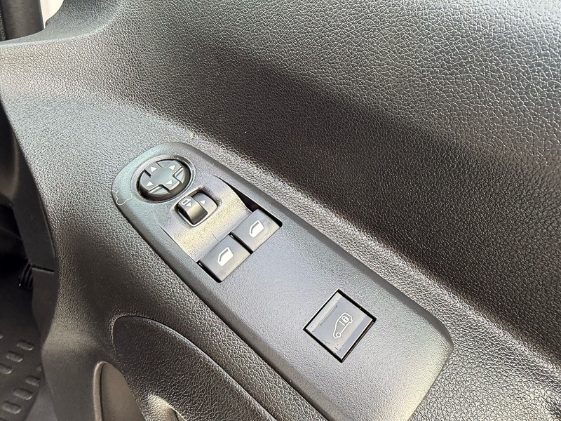 Vauxhall 1.5 Turbo D 2300 Pro Panel Van 6dr Diesel Manual L2 H1 Euro 6 (s/s) (100 ps)