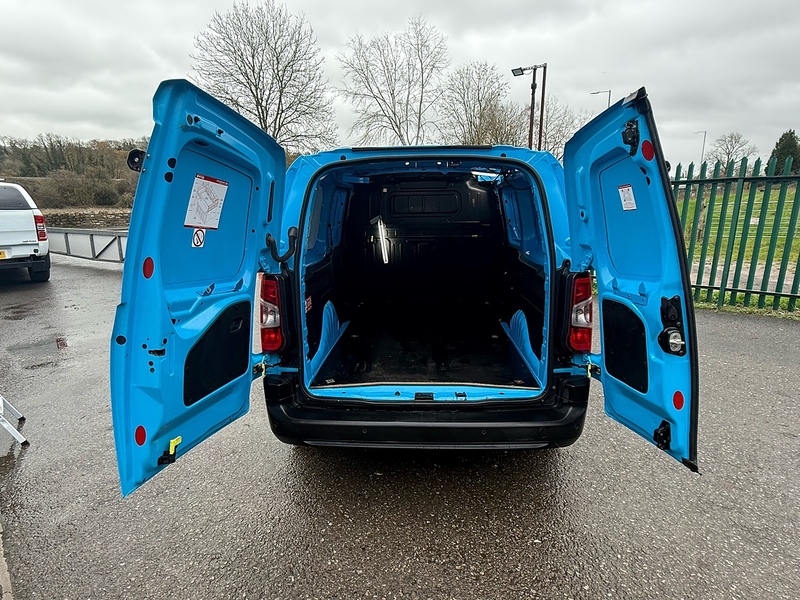 Vauxhall 1.5 Turbo D 2300 Edition Panel Van 6dr Diesel Manual L2 H1 Euro 6 (s/s) (100 ps)