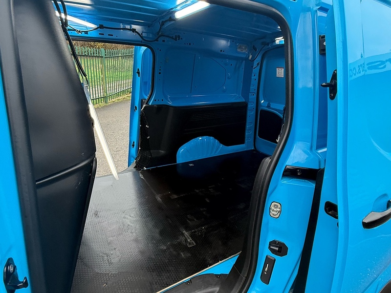 Vauxhall 1.5 Turbo D 2300 Edition Panel Van 6dr Diesel Manual L2 H1 Euro 6 (s/s) (100 ps)