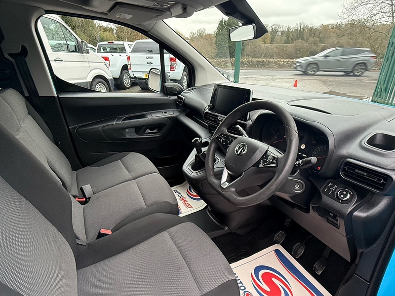 Vauxhall 1.5 Turbo D 2300 Edition Panel Van 6dr Diesel Manual L2 H1 Euro 6 (s/s) (100 ps)