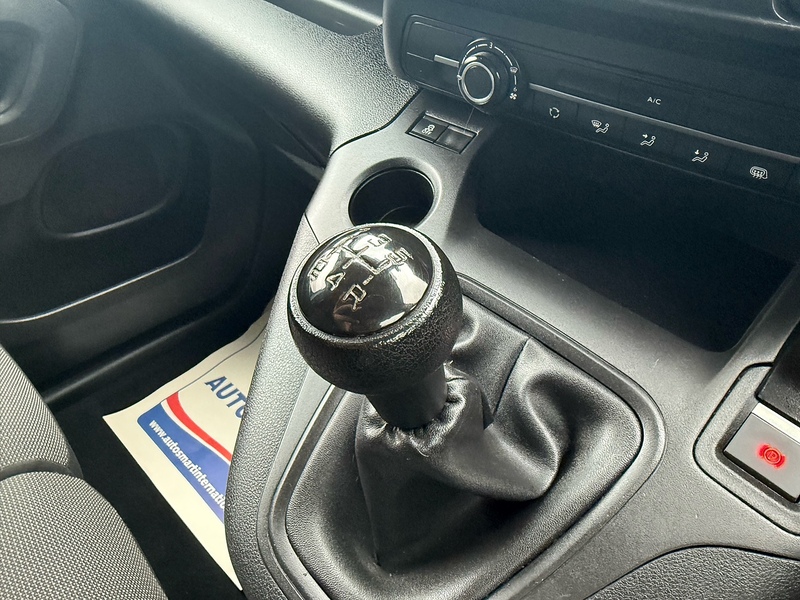 Vauxhall 1.5 Turbo D 2300 Edition Panel Van 6dr Diesel Manual L2 H1 Euro 6 (s/s) (100 ps)